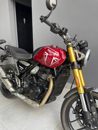 TRIUMPH SPEED 400 